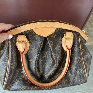 Louis Vuitton Authentic Handle Monogram with duster/box. Excellent Condition! 💗
